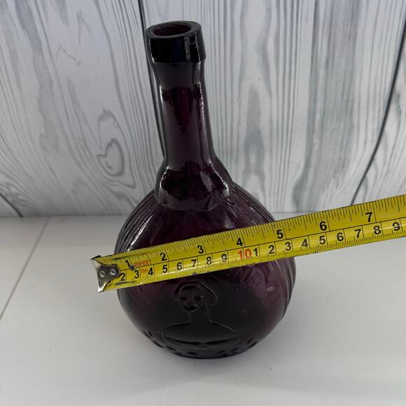 Vintage Jenny Lind Amethyst Bottle Decanter Purple Glass 9.5 inches - Picture 3 of 7